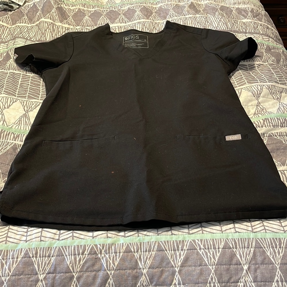 Fig scrub top